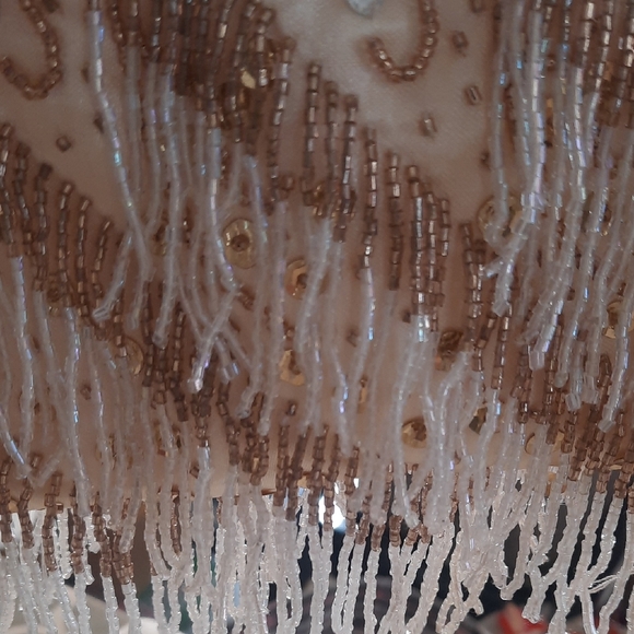 Beaded White And Gold Clutch Bag - Picture 5 of 6